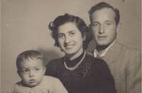 אבא-אמא-ורוני-1953