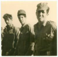 בצבא עם חברים